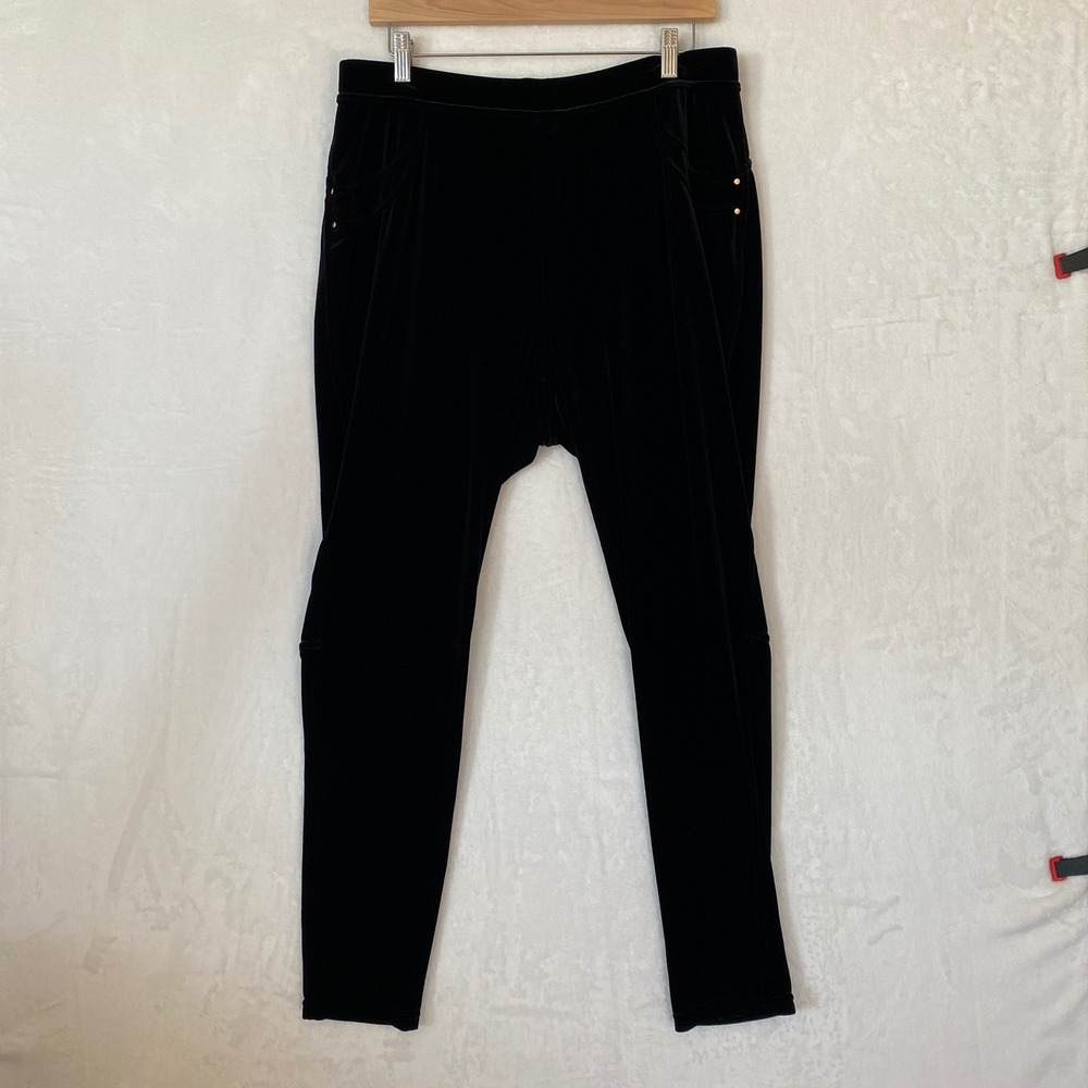 Calvin Klein Modern Legging Velvet‎ Black Size 1X Sits at Waist Slim Leg